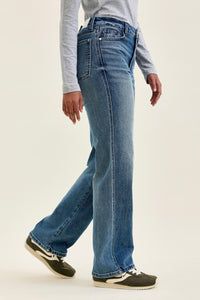 Judy Blue High Rise Rigid Magic Everyday Indigo Straight Jeans