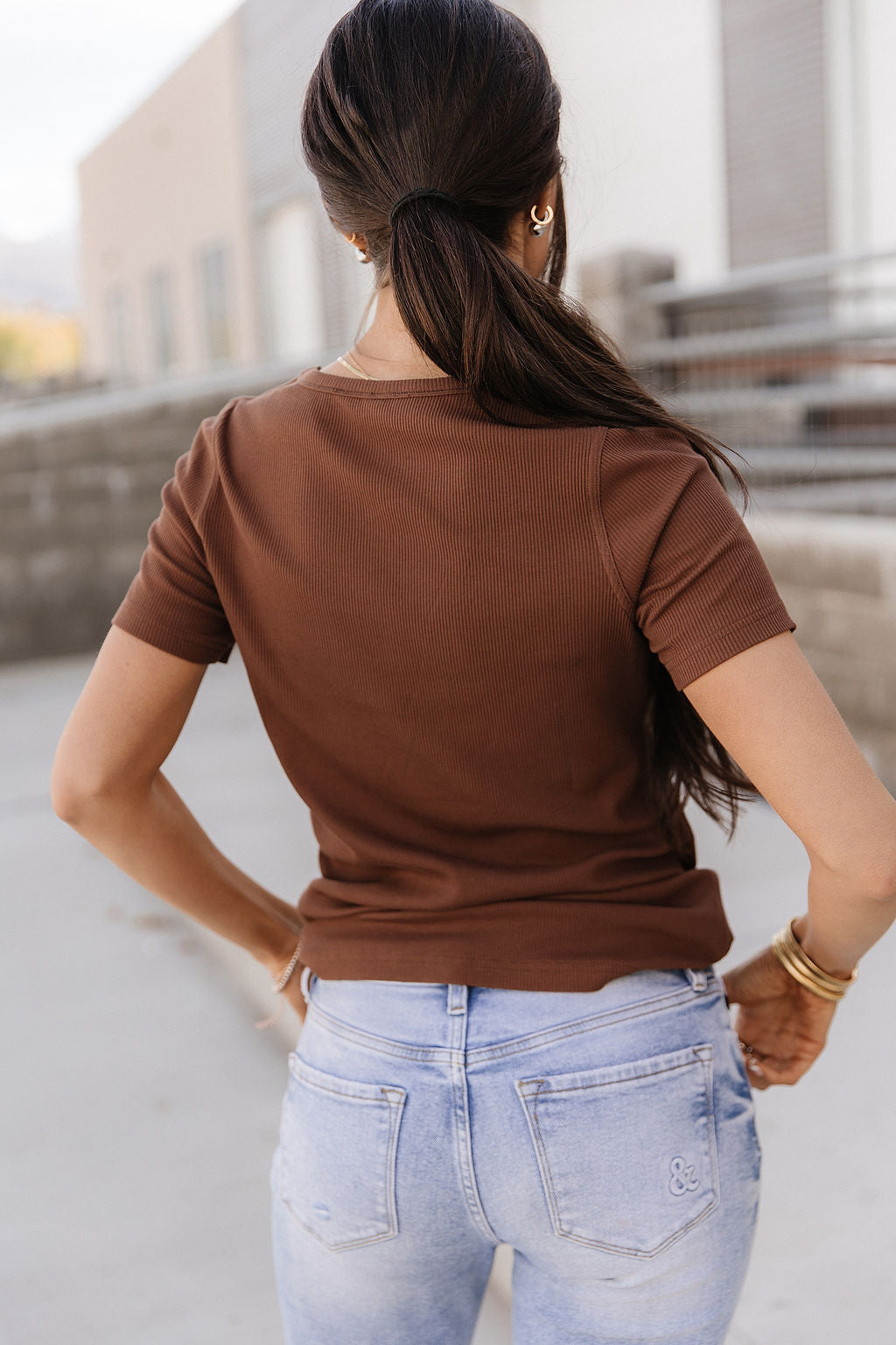 Ampersand Avenue Ribbed Lulu Tee - Coffee
