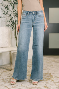 Judy Blue Mid Rise Retro Wide Leg Jeans 82702