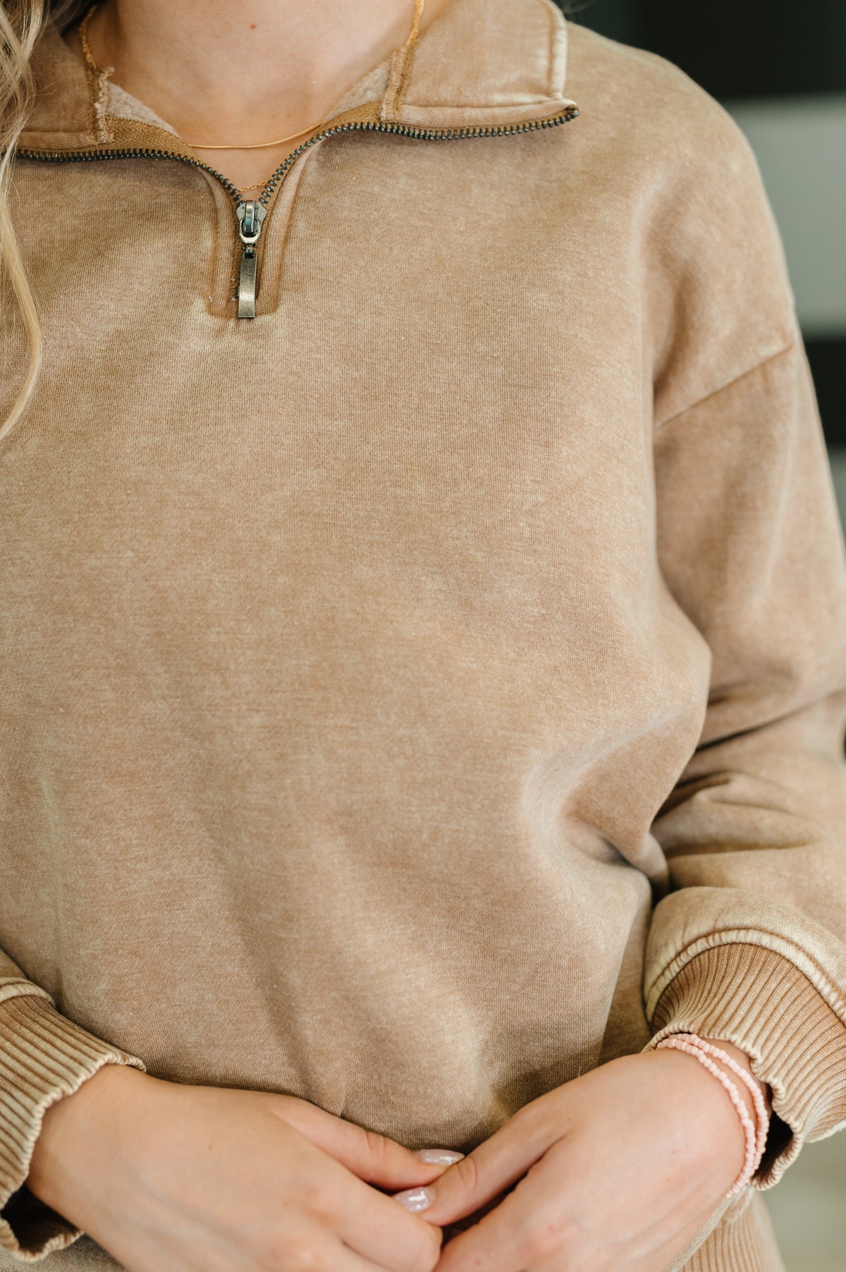 Acid Wash Fleece Quarter Zip Pullover in Deep Camel